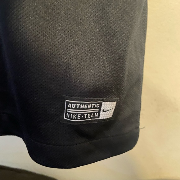 Nike Dri Fit Jersey Black/White Size Medium Never Worn - Picture 4 of 5